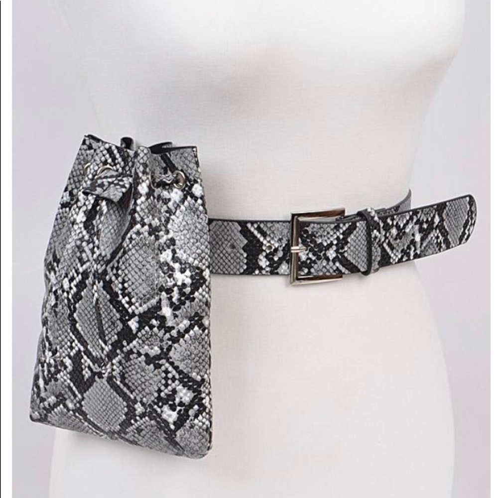 Black/White snake skin Fanny pack